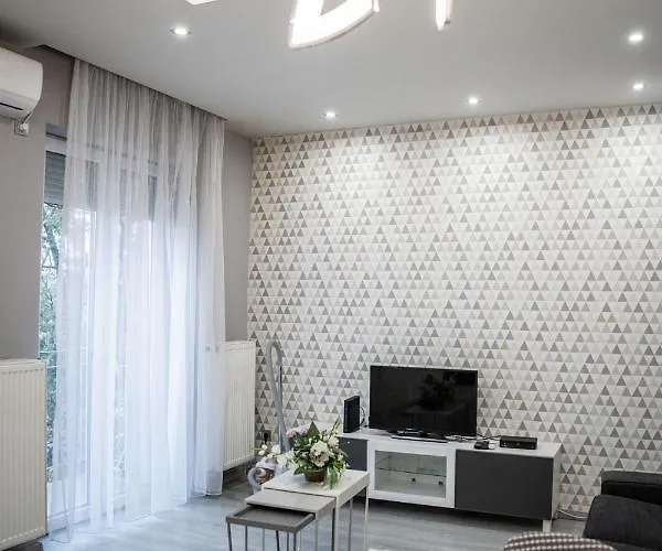 Attila Luxury *
